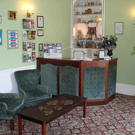 Hotel Oak 3*