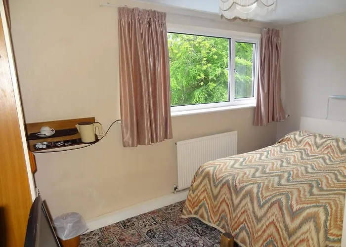 Oak 3* Leeds (West Yorkshire)