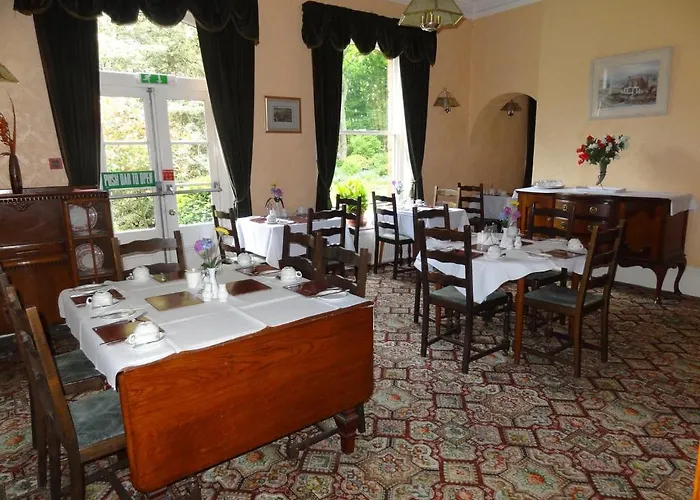 Oak 3* Leeds (West Yorkshire)