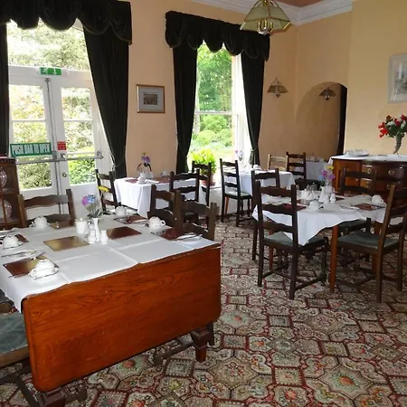 Oak 3* Leeds (West Yorkshire)