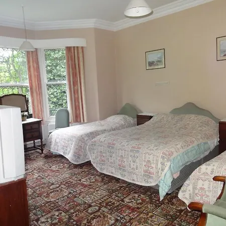 Oak 3* Leeds (West Yorkshire)