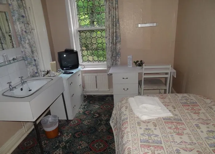 Готель Oak Лідс